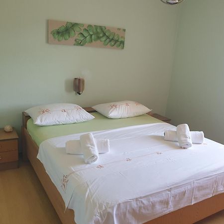Holiday Home Zvecanje الغرفة الصورة